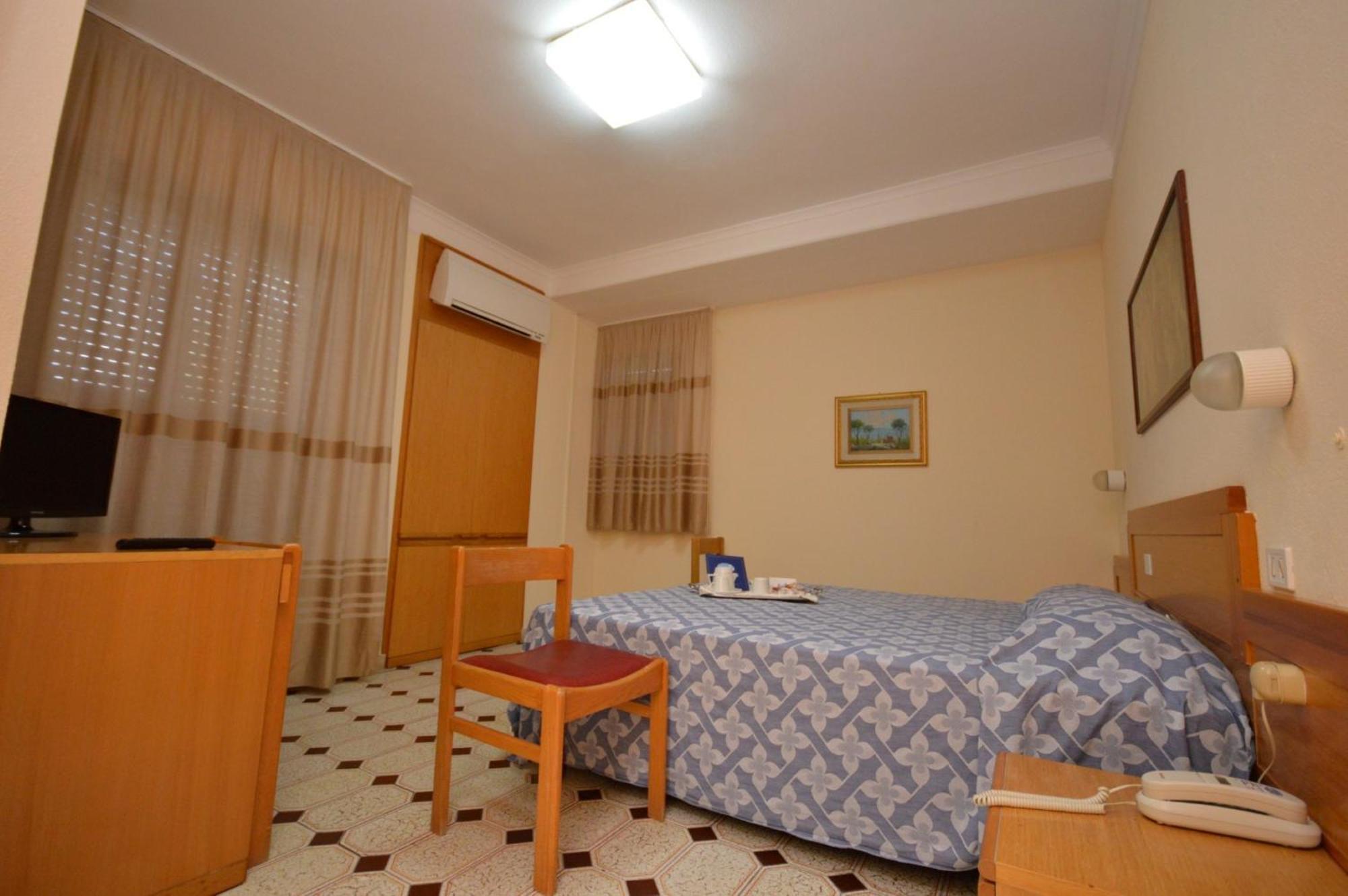 Hotel Residence Il Gabbiano Чиро-Марина Номер фото